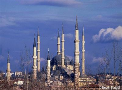 Edirne Uc Serefeli Mosque and the Restorations up to the Republican Period through the Documents
