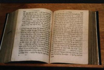 İbranice Osmanlı Tarihleri ve Anonim Bir İbranice Kronik (1622-1624)